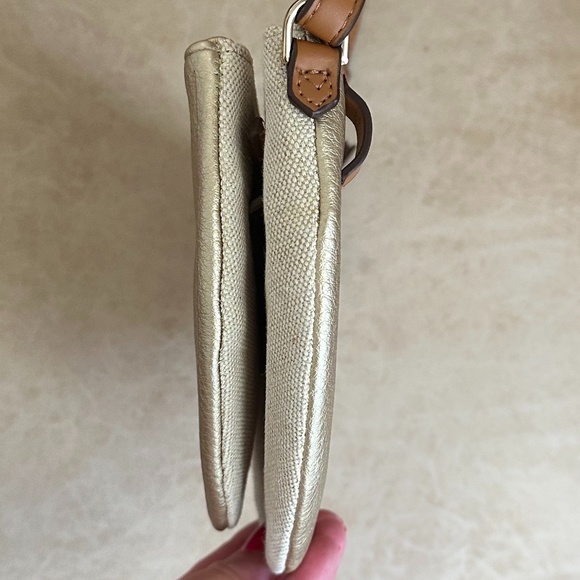 Stella & Dot Sidekick Crossbody Belt Bag Gold/Cream - Picture 4 of 16